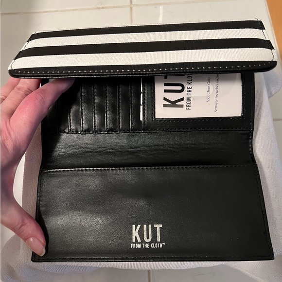 ⭐️BRAND NEW⭐️ KUT FROM THE KLOTH Black and White Striped Wallet - Picture 7 of 7